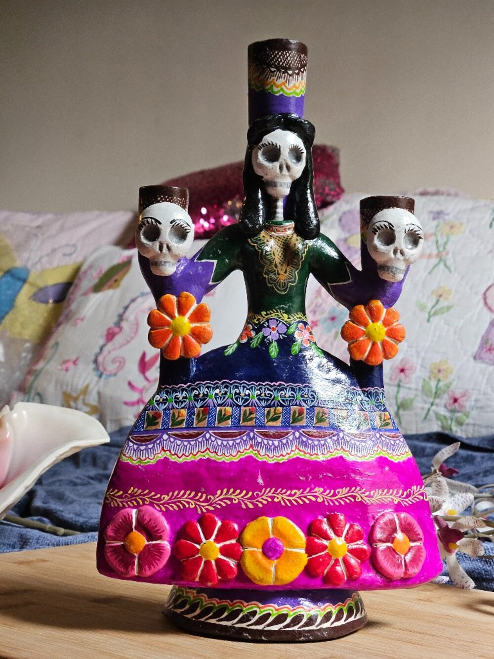 VINTAGE OAXACAN CLAY 3 CANDLE CANDELABRA WOMAN SIGNED BY ARTIST - Picture 8 of 9